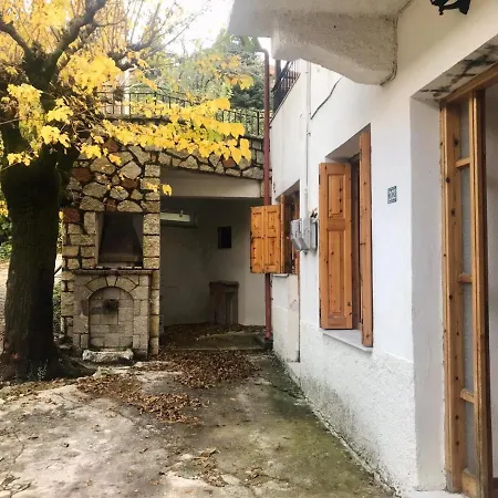 Theo Traditional House